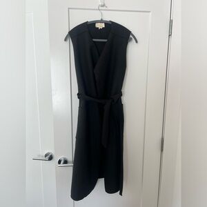 Elegant Black Sleeveless Vest